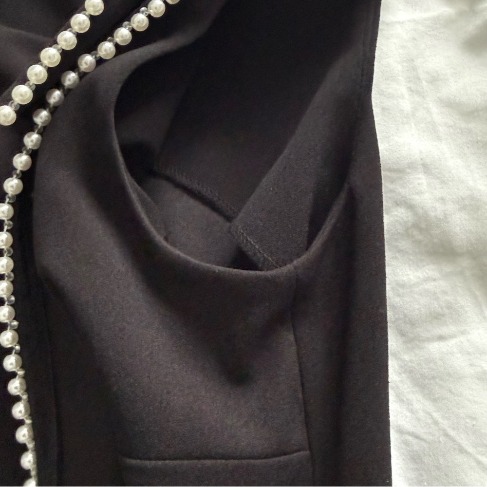 Karl Lagerfeld Paris Black Sleeveless Gown w/ Pearl Trim | Size 4 - Picture 9 of 11